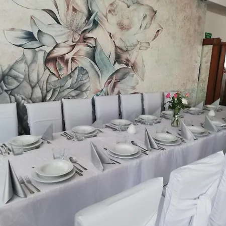 Tiffany نوفي مياستو لوبافسكي